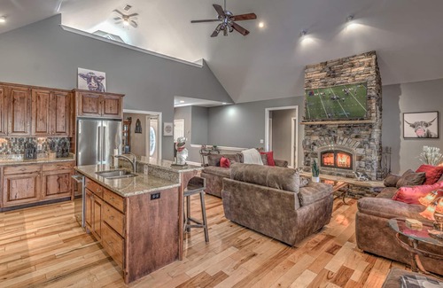 Ellijay Cabin | 32 Acre Memory Maker by Escape to Blue Ridge
