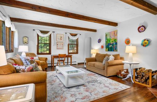 South Orleans House | 33 Heritage Drive South Orleans Cape Cod - Sea Saw Saucy