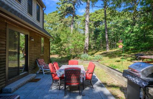 South Orleans House | 33 Heritage Drive South Orleans Cape Cod - Sea Saw Saucy
