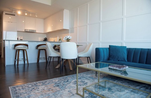 Downtown Edmonton Condo | 34th floor Luxury|Pool&Gym|Walk to Roger's Place&DT