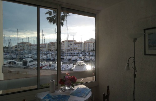 Leucate Apartment | 350m de la Plage Face au Port Joli T2 Clair Rénové