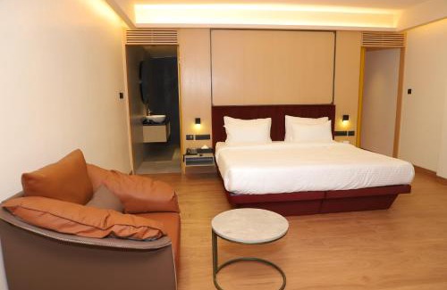 Chembur East Hotel | 37th Crescent Navi Mumbai