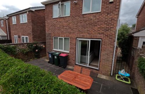 Ridgeway House | 3BD Detatched Home in South Yorkshire