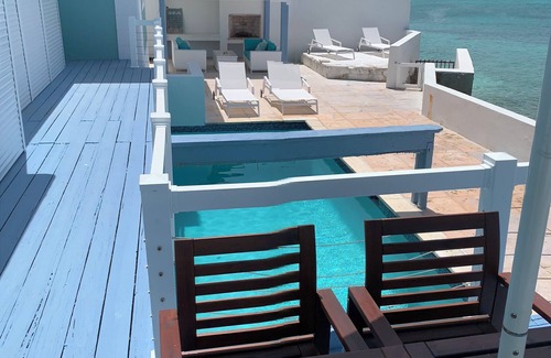 Gambier Villa | 3Bed Beach Home with Pool