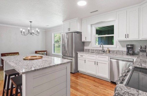 Robbinsville House | 3BR/2BA Mountain Home Perfect Base for Tail of the Dragon and Outdoor Adventures