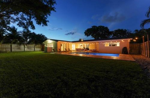 Boynton Beach House | 3BR HEATED POOL CLOSE TO BEACH