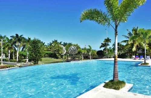 St. Ann's Bay Villa | 3BR Retreat with Pool, Gym & Private Beach Access in Richmond Estate