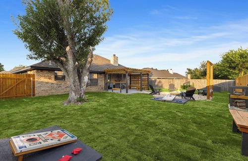 Killeen House | 3BR Smart Home w/Alexa + Backyard Retreat