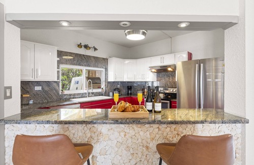 Pelican Key House | 3BR Townhouse in Pelican Key w/Pool & Beach Acess