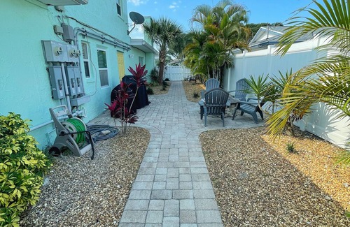 Port Canaveral Cottage | 3BR w/pool, Walk to Beach, Cozy Family Cottage