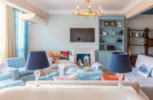 Zamalek Apartment | 3BR Zamalek Sunny Khan