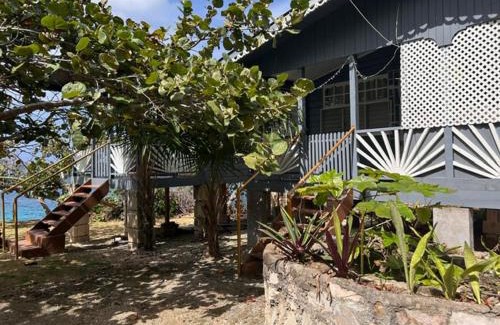 West End Resort | 3Dives Cliffside Rooms
