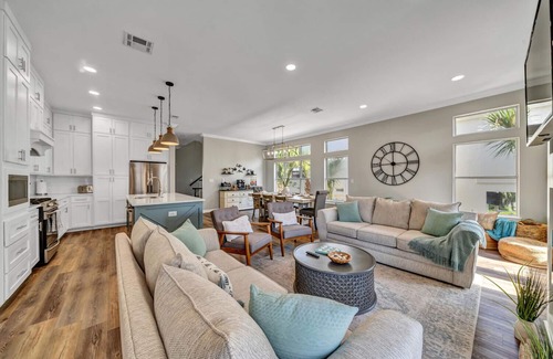 Fort Walton Beach - Destin House | 3N & 4N Discounts in Sept - Steps to Beach & Pool