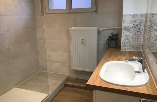 Neudorf Ouest Apartment | 3p with parking, 70 m2 15mn walk from the center