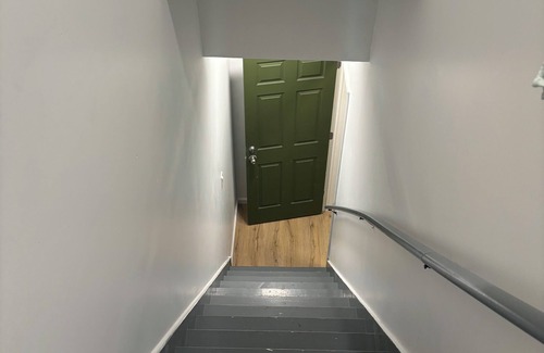 Frankford Apartment | 3rd fl 2-bedroom near Temple ER & Trauma