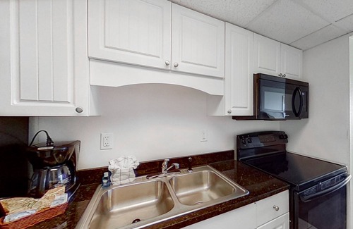 Myrtle Beach Apartment | 3rd Floor Oceanfront, Dog Friendly, Snowbird Friendly Studio w/Pool & Hot Tub