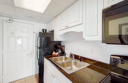 Myrtle Beach Apartment | 3rd Floor Oceanfront, Dog Friendly, Snowbird Friendly Studio w/Pool & Hot Tub