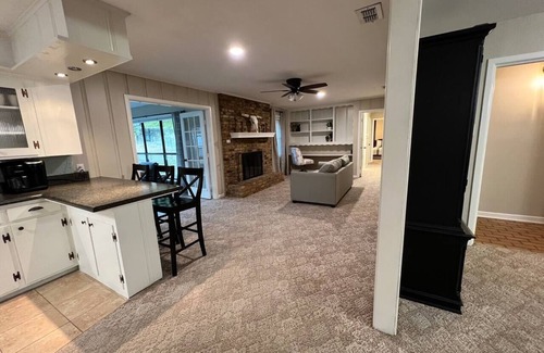 Tyler Other | 4.5 acre property in town! Best of both worlds