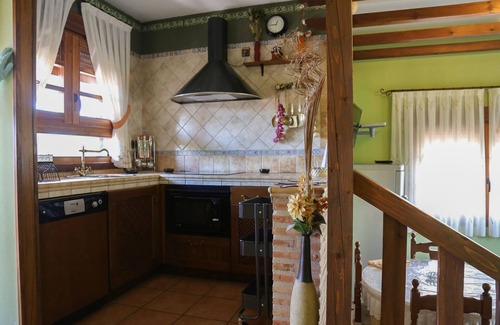 Colmenar del Arroyo Apartment | 4 accommodations with pool, garden and barbecues in an environment of nature.