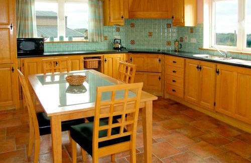 Aghabullogue House | 4 Bed in Aghabullogue oc-ii04284