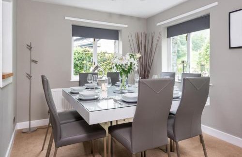 Borrowdale House | 4 Bed in Borrowdale SZ219