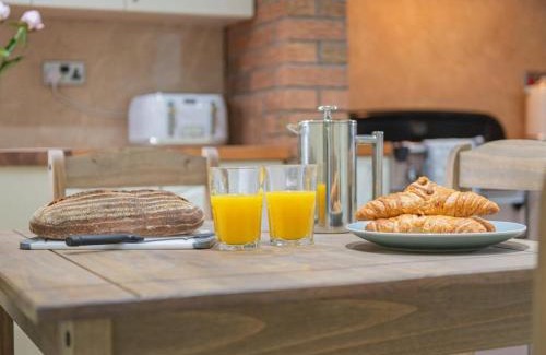 Hackthorpe House | 4 Bed in Hackthorpe SZ321