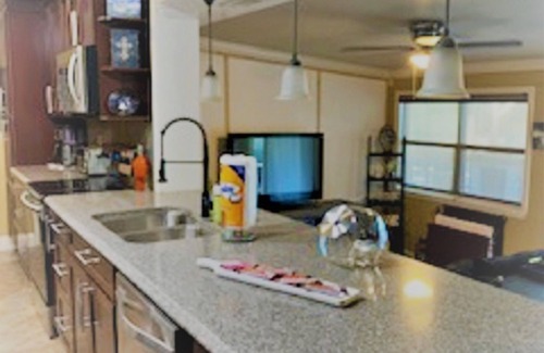 Navarre House | 4 bed with pool, basketball court, fire pit, tiki bar, outdoor kit, pool table
