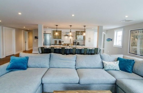 Yachting Village House | 4 bedroom/3 bath Newly built in the Heart of the Newport's yachting village