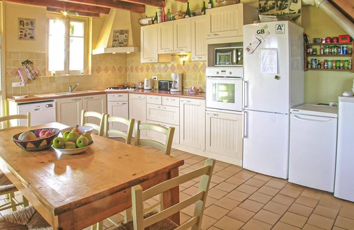 Saint-Andre-de-Lidon House | 4 bedroom accommodation in St Andre de Lidon