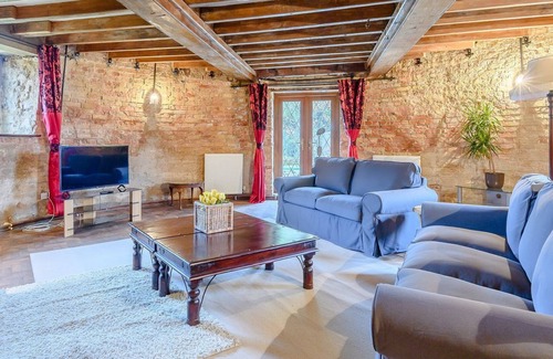 Tilney Fen End Cottage | 4 bedroom accommodation in Shouldham Thorpe, near Kings Lynn