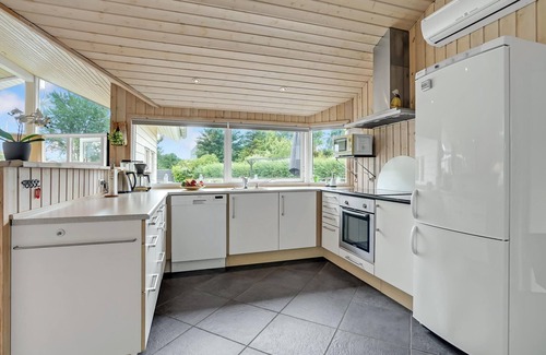 Kelstrup Strand House | 4 bedroom accommodation in Haderslev