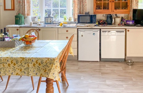Brandon Cottage | 4 bedroom accommodation in Santon Downham, near Brandon