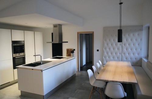 Somme-Leuze House | 4 bedroom accommodation in Noiseux