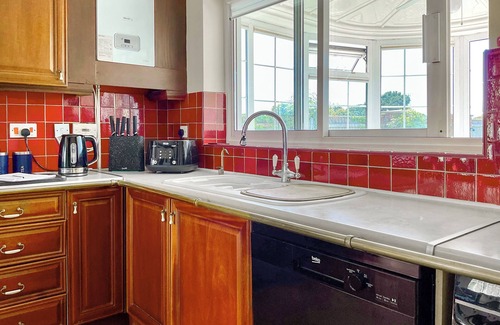 Poole Cottage | 4 bedroom accommodation in Poole