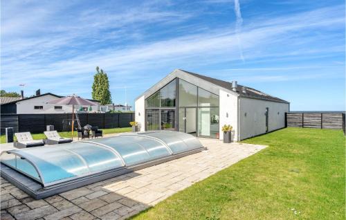 Strøby Ladeplads House | 4 Bedroom Amazing Home In Strøby