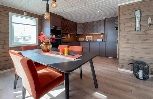 Maurset House | 4 bedroom awesome home in Vøringsfoss