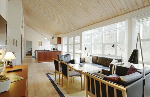 Hasle House | 4 bedroom awesome home in Hasle