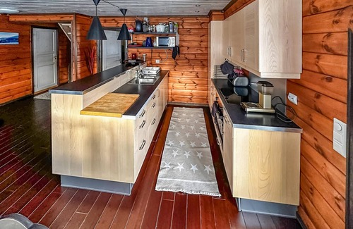 Valle House | 4 bedroom awesome home in Rysstad