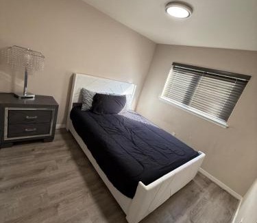 Burlington House | 4-bedroom Burlington with AC & Wifi