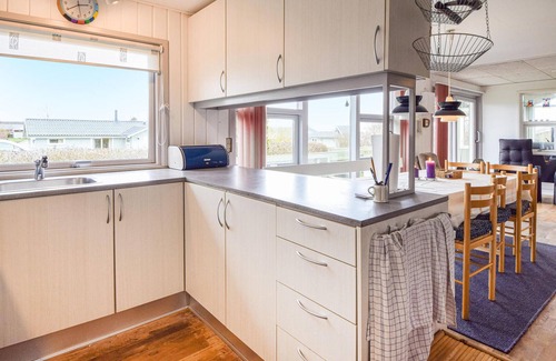 Skastrup Strand House | 4 bedroom cozy home in Bogense
