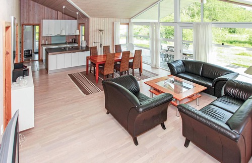 Nykobing Sjaelland House | 4 bedroom gorgeous home in Nykøbing Sj