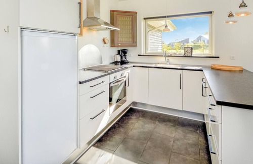 Flovt Strand House | 4 bedroom gorgeous home in Haderslev