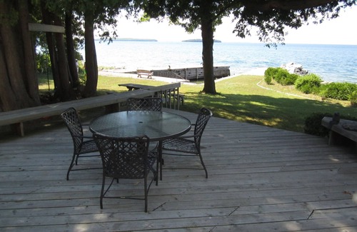 Ephraim House | 4 bedroom home on the water with westerly views of sunset!