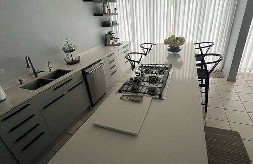 Canovanillas House | 4-bedroom house in enchanting Canovanas with WiFi, AC. Relax and unwind