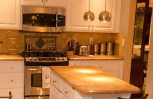 Chino House | 4-bedroom house in marvelous Chino with AC, fitness equipment