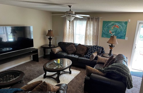 Conroe House | 4-bedroom house in welcoming Conroe with office space and game room, WiFi