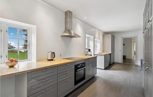 Naestved House | 4 Bedroom Lovely Home In Næstved