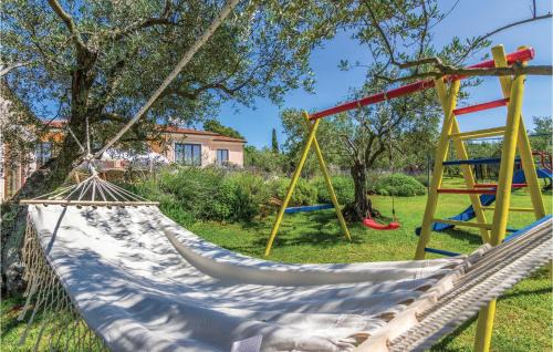 Kastel House | 4 Bedroom Nice Home In Buje