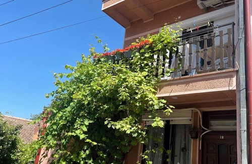 Ohrid House | 4-bedroom villa in lovely Ohrid city center with WiFi, AC. Enjoy your stay