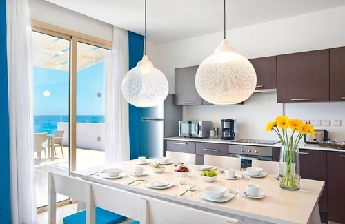 Pernera Villa | 4 Bedroom Villa Sea View Private Pool Jacuzzi